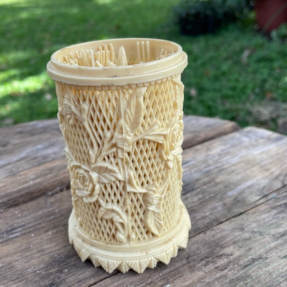 Vtg “Ivory” Plastic Hors-d’oeuvre 34 Fork Appetizer ToothPicks Olive Hong Kong - Picture 3 of 4